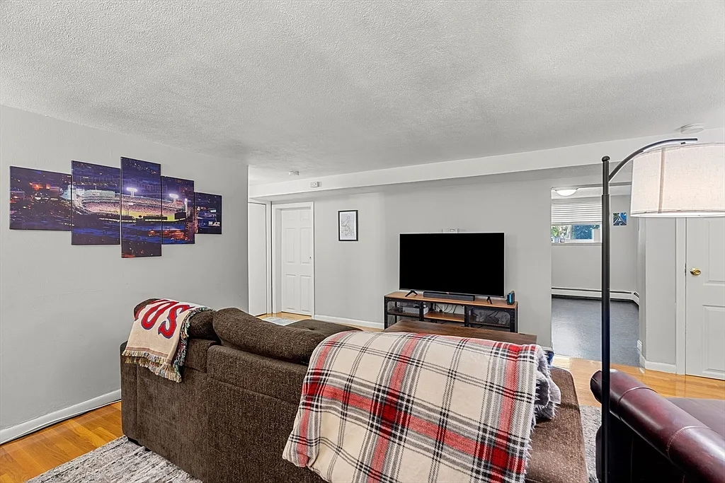 24 Westgate Rd - Photo 2 of 18