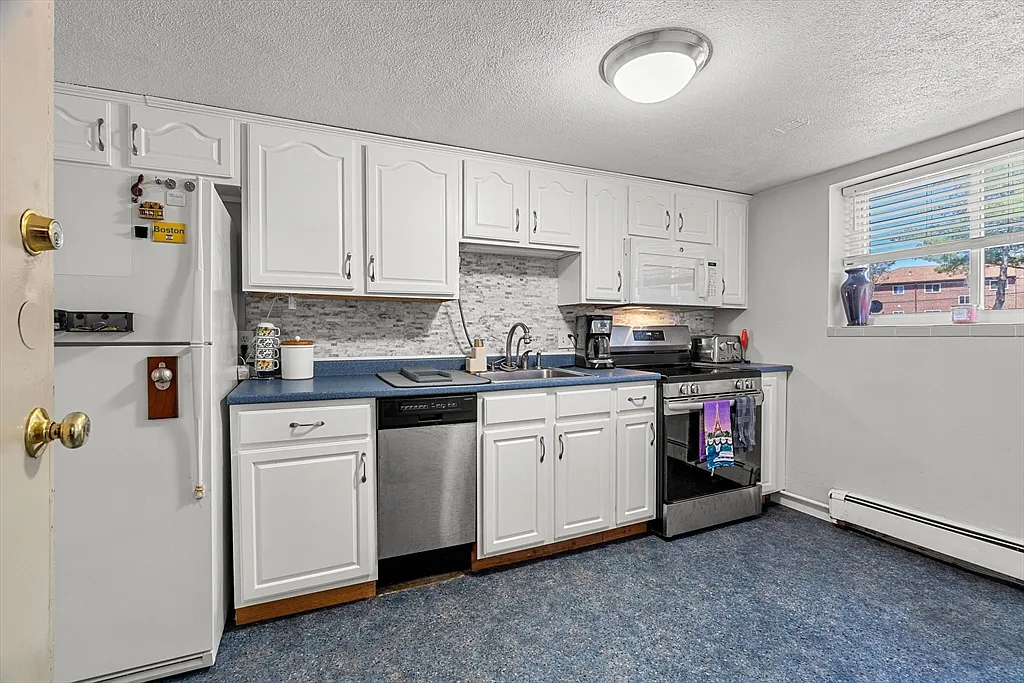 24 Westgate Rd - Photo 5 of 18