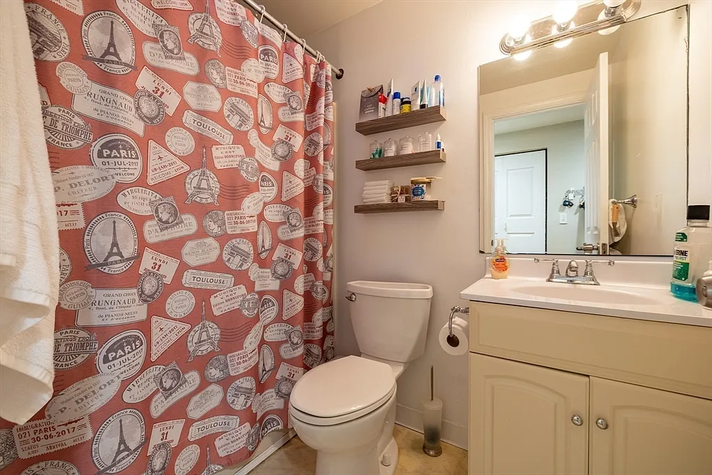 336 Adams St #22 - Photo 7 of 8