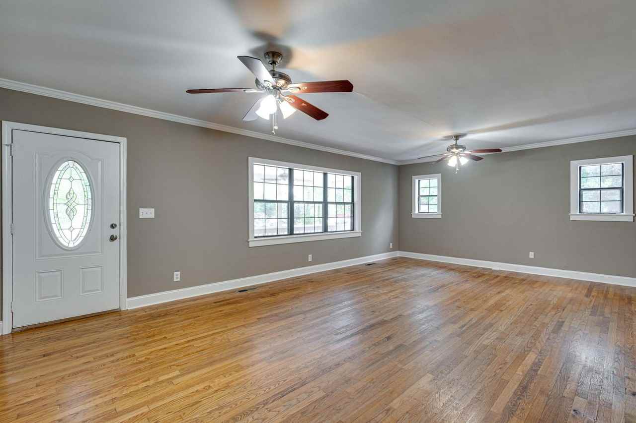 4717 Beverly Kay Dr - Photo 7 of 30