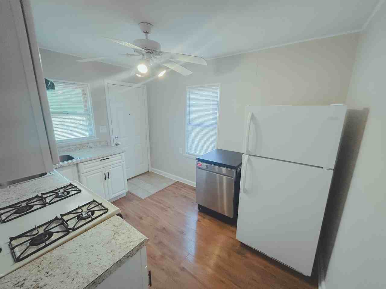 1879 Jermain Dr - Photo 7 of 22