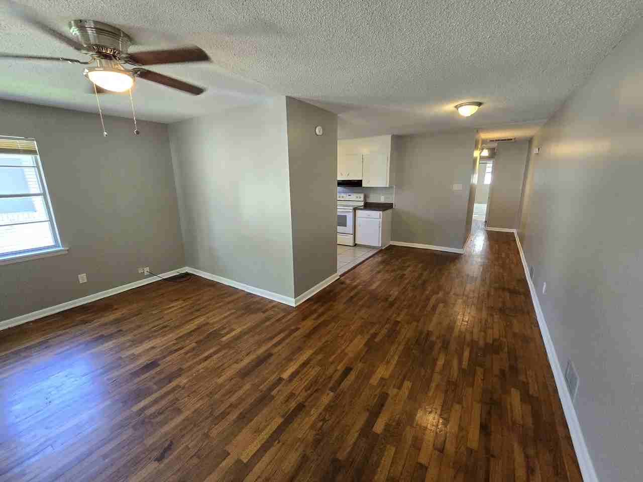 3608 Willow St - Photo 3 of 12