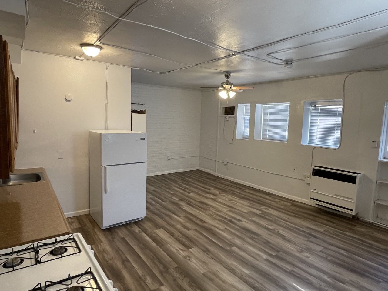 121 High St Ne - Photo 3 of 11