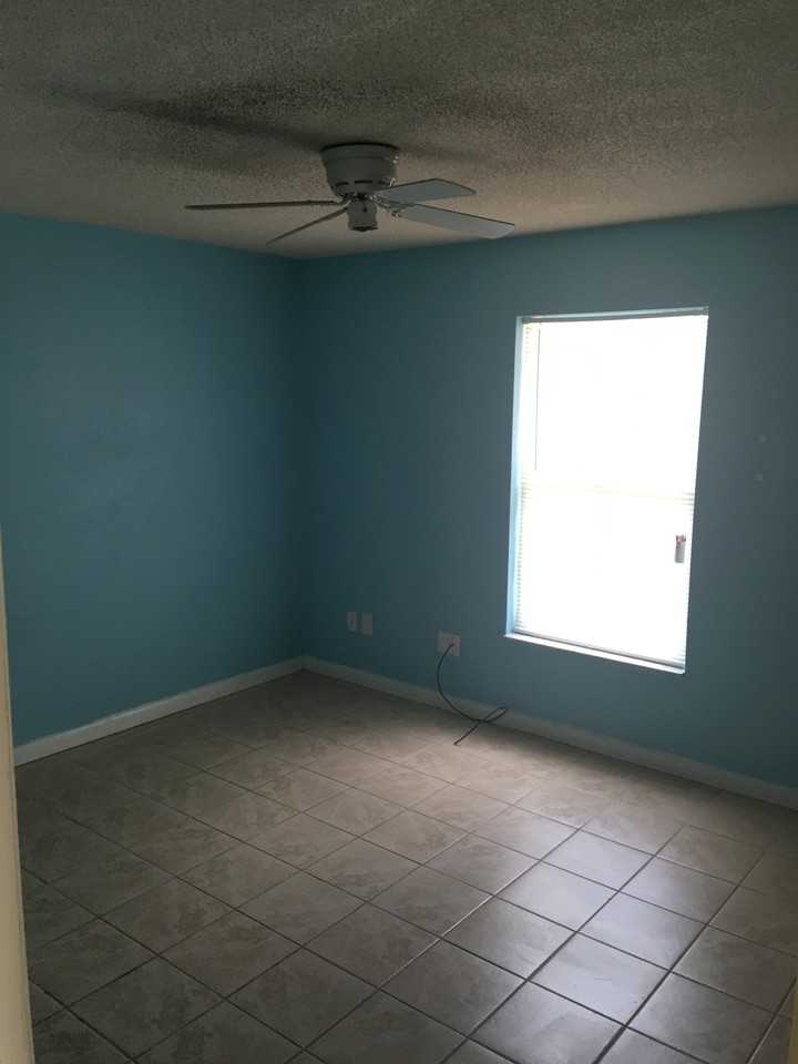 2829 Nordman Ave - Photo 5 of 25