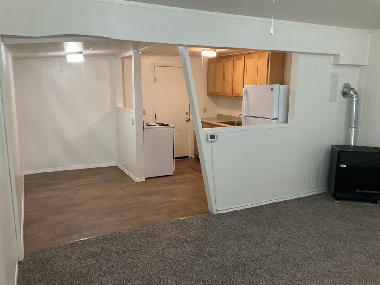 204 Redwood Hwy - Photo 3 of 5