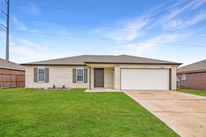 featured image of 3201 Tom Lockett Dr