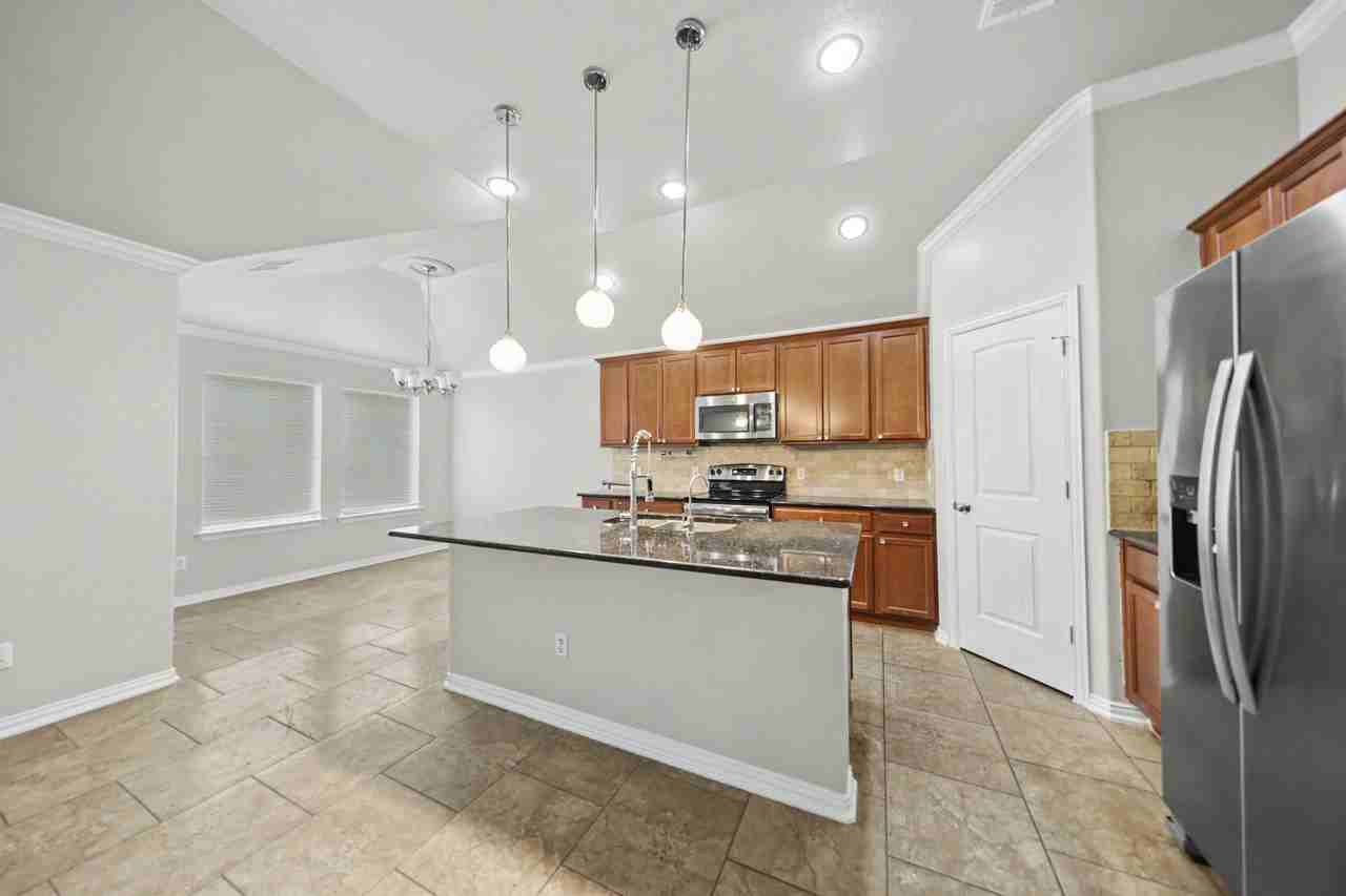 3700 Cotton Patch Dr - Photo 6 of 29