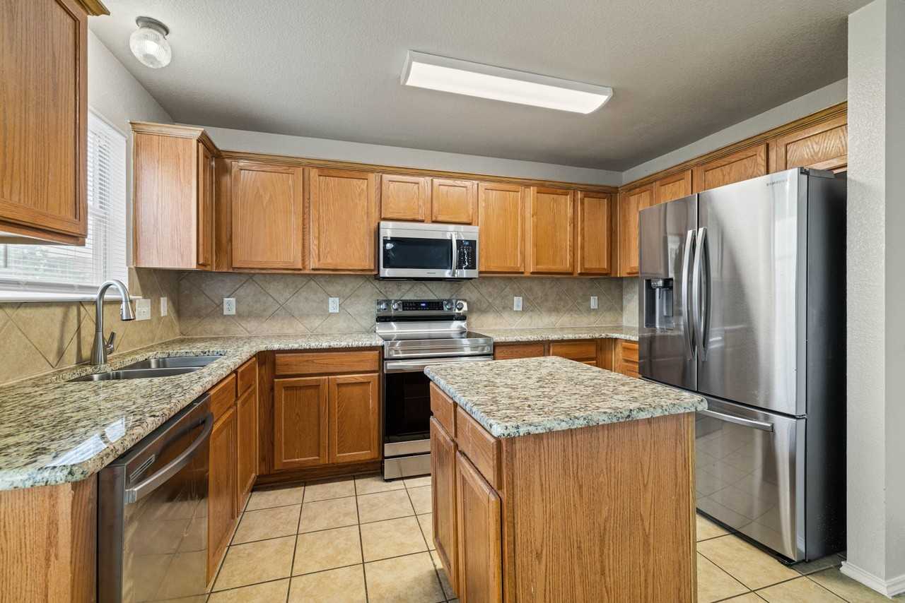 4502 Donegal Bay Ct - Photo 3 of 24