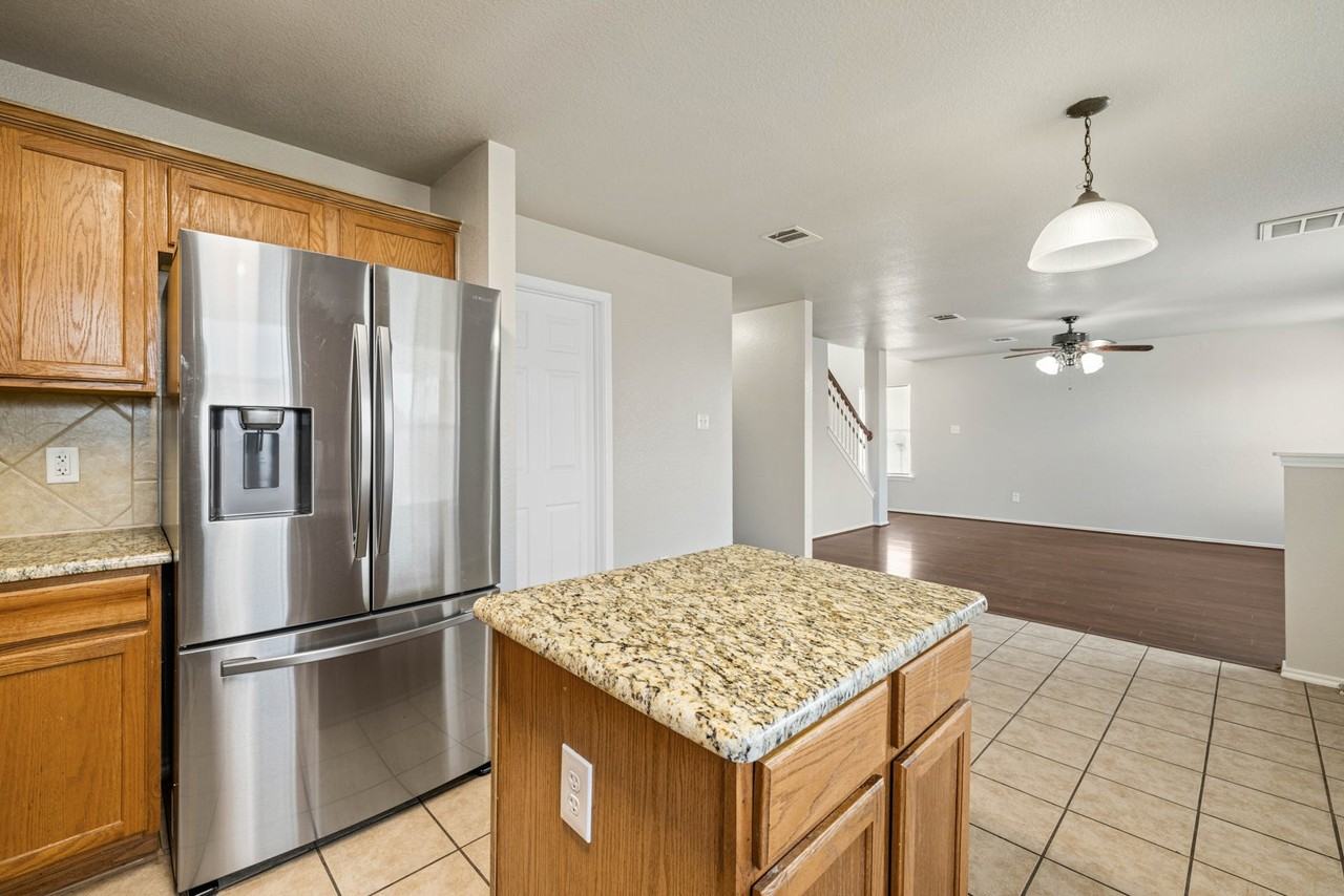 4502 Donegal Bay Ct - Photo 4 of 24