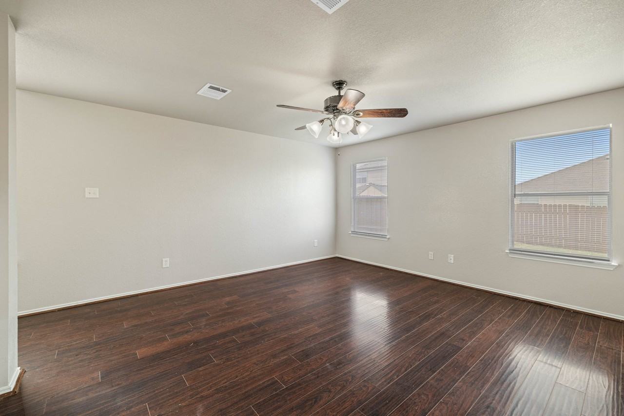 4502 Donegal Bay Ct - Photo 7 of 24