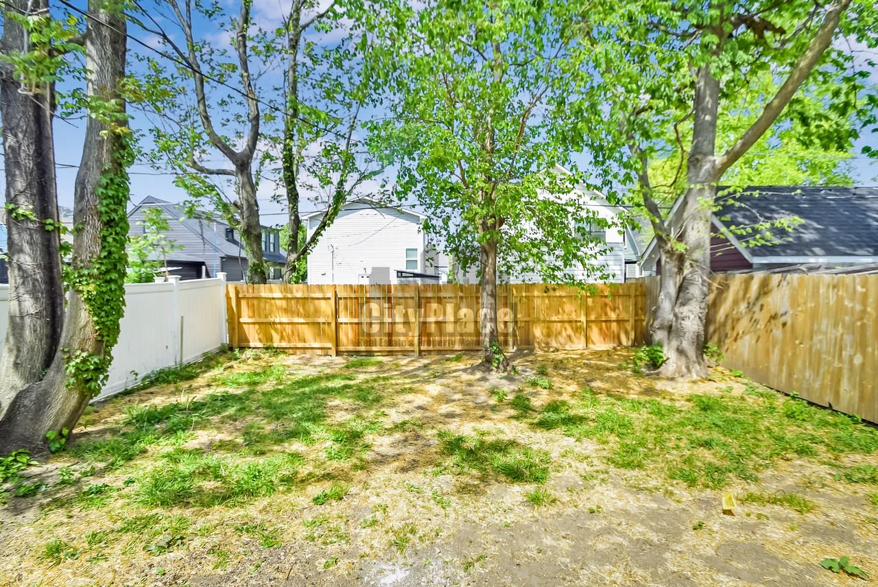 614 Parkway Ave - Photo 5 of 19