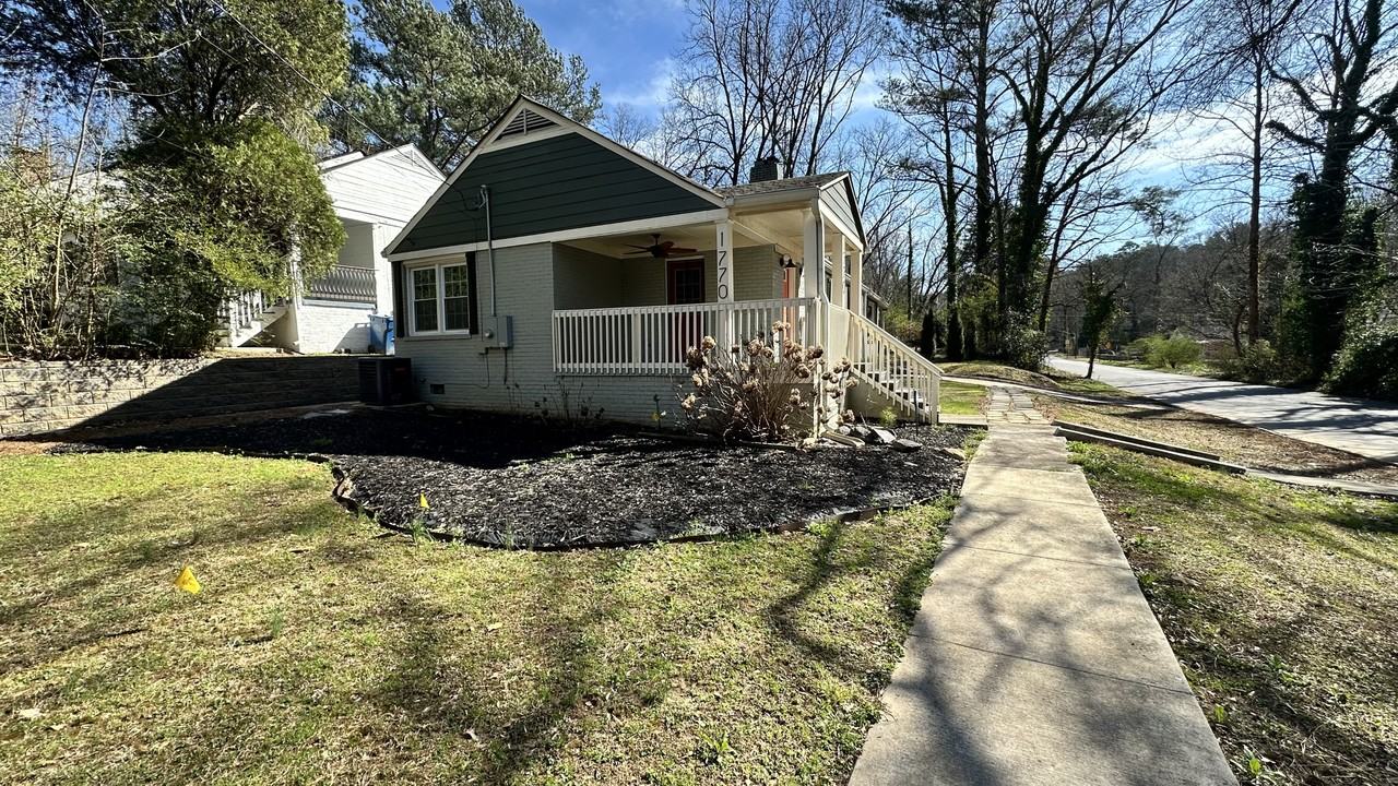 1770 Springview Rd Nw - Photo 3 of 30