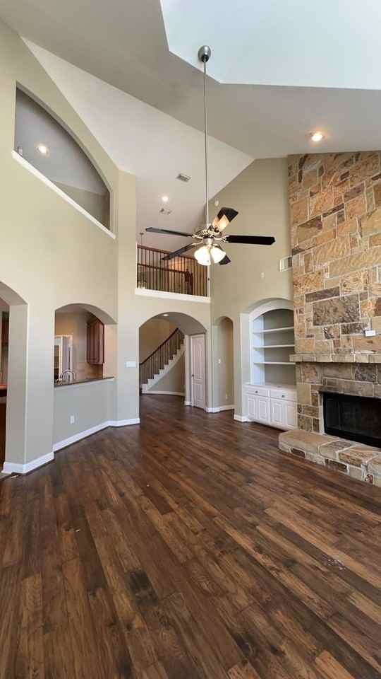 28602 Hayden Park Dr - Photo 5 of 8