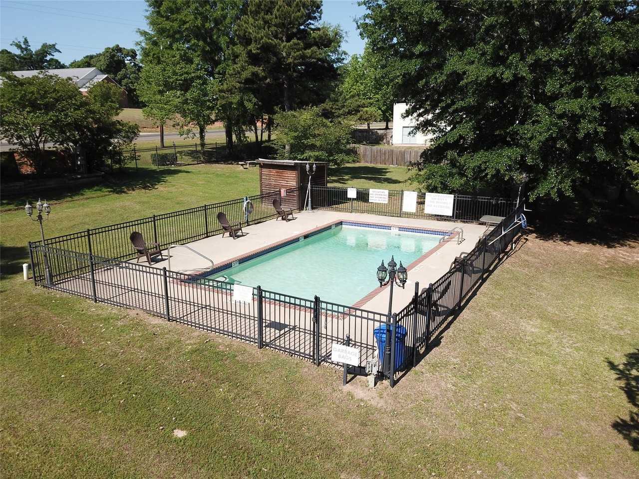 1502B Creekside Ln - Photo 5 of 6