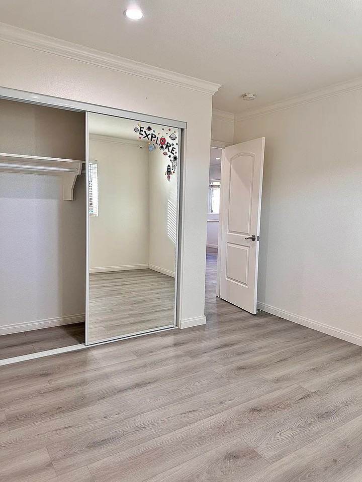 2231 E Wagner Ave - Photo 6 of 10