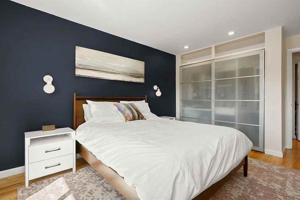 1206 Greendale Ave #217 - Photo 5 of 15