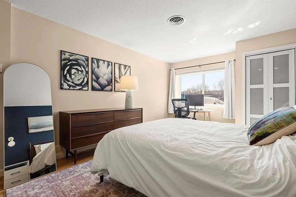 1206 Greendale Ave #217 - Photo 6 of 15