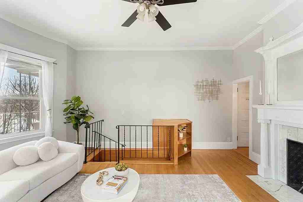 11 S Fairview St - Photo 2 of 13