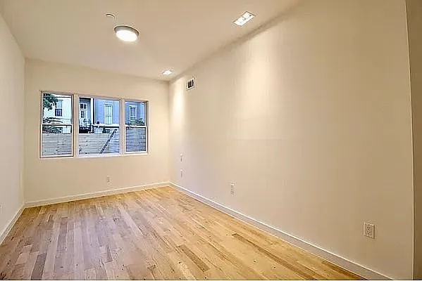108 Jefferson Ave - Photo 2 of 11