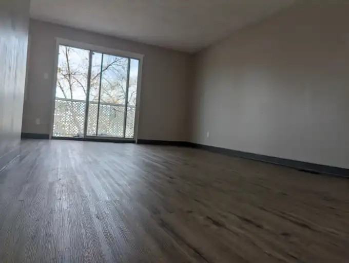 10525 103 Ave #A - Photo 2 of 26