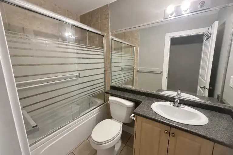 9751 160a St #BS2 - Photo 3 of 6