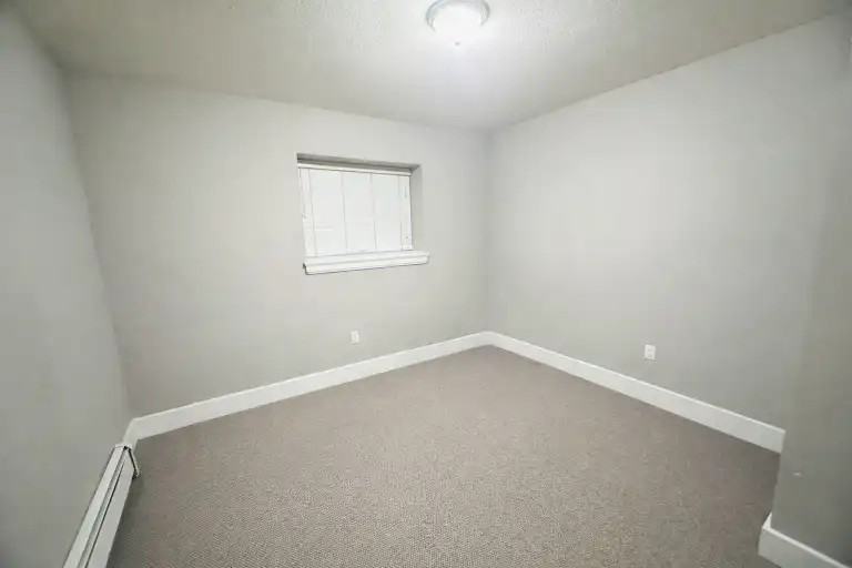 9751 160a St #BS2 - Photo 6 of 6