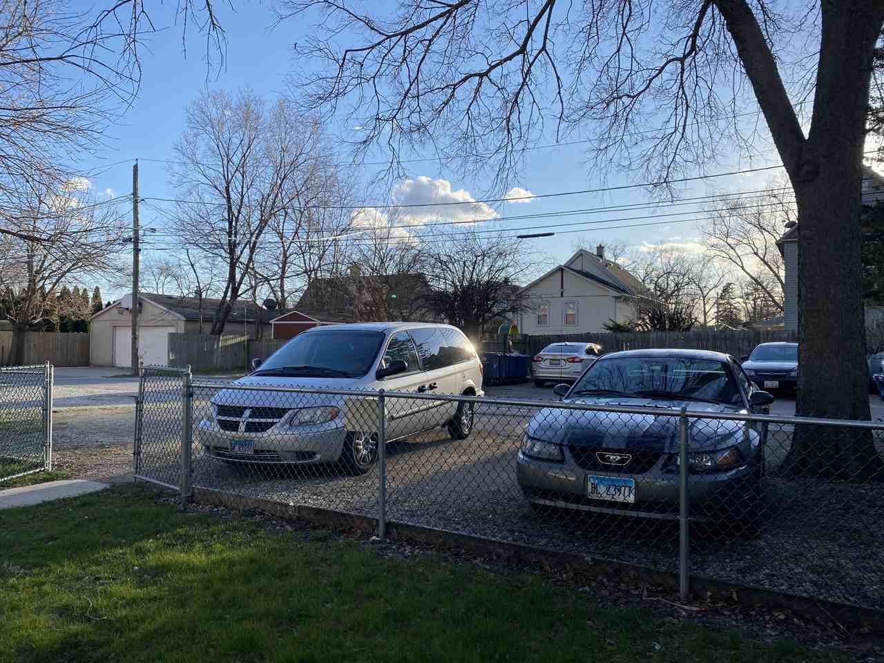 1952 S Chestnut St - Photo 3 of 15