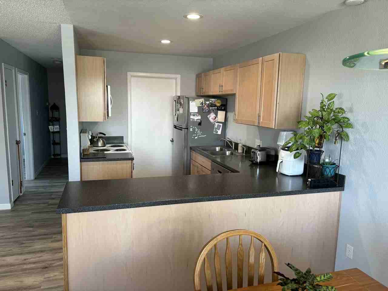 4202 Monroe Dr #D - Photo 6 of 31