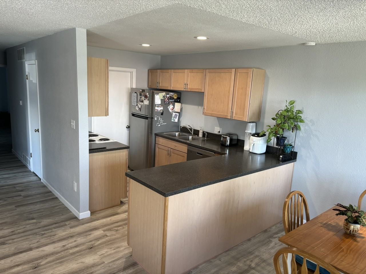 4202 Monroe Dr #D - Photo 7 of 31