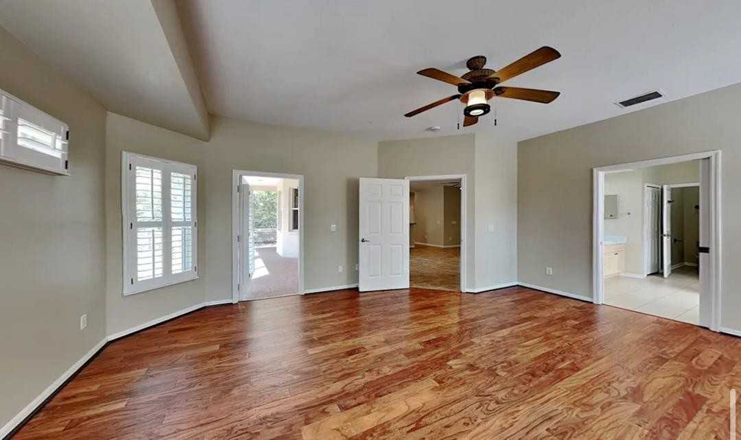 10828 Newbridge Dr #NA - Photo 7 of 9