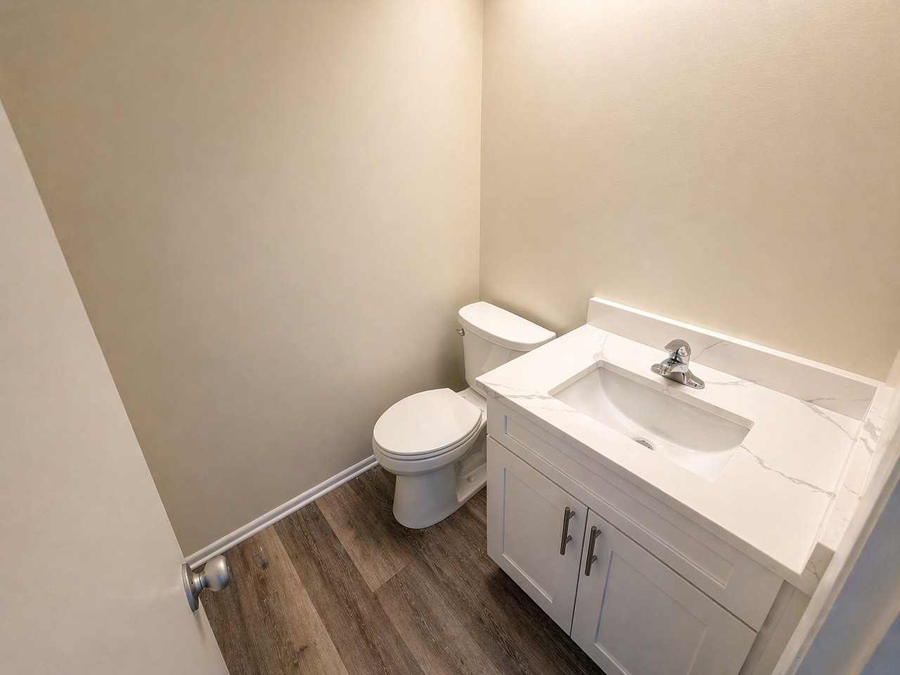 28 Lake Vista Trl #205 - Photo 4 of 8