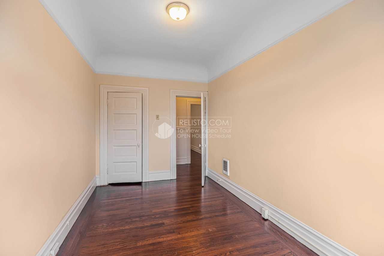 410 Broderick St #A - Photo 5 of 28