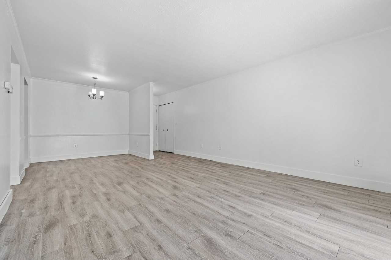 West Oaks - Photo 5 of 25