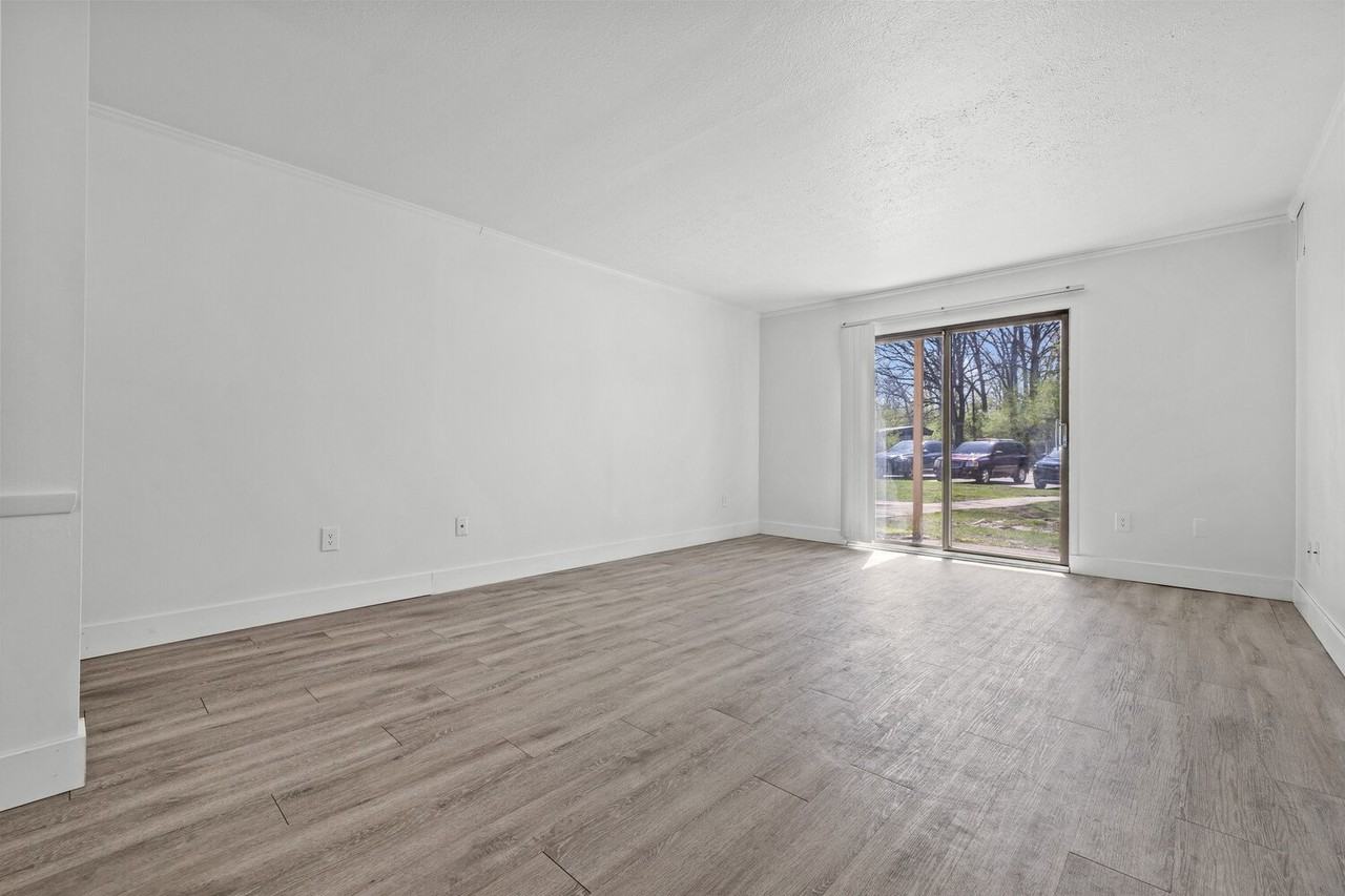 West Oaks - Photo 6 of 25