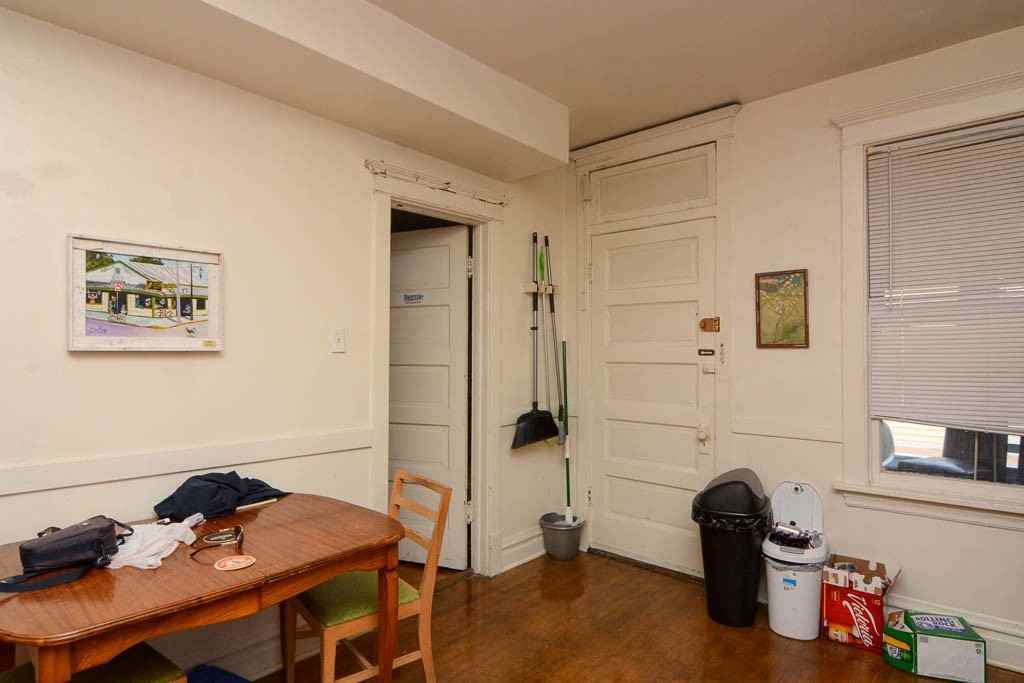 3627 N Paulina St #4 - Photo 6 of 20