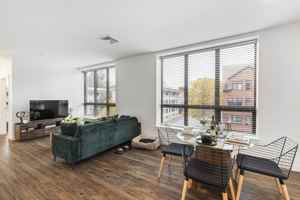 featured image of 845 Washington St