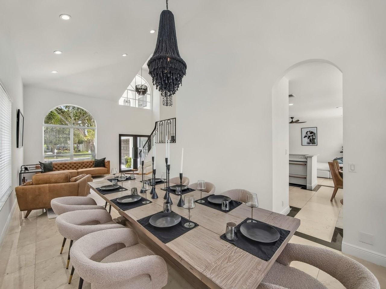 6017 Newport Village Way - Photo 5 of 40