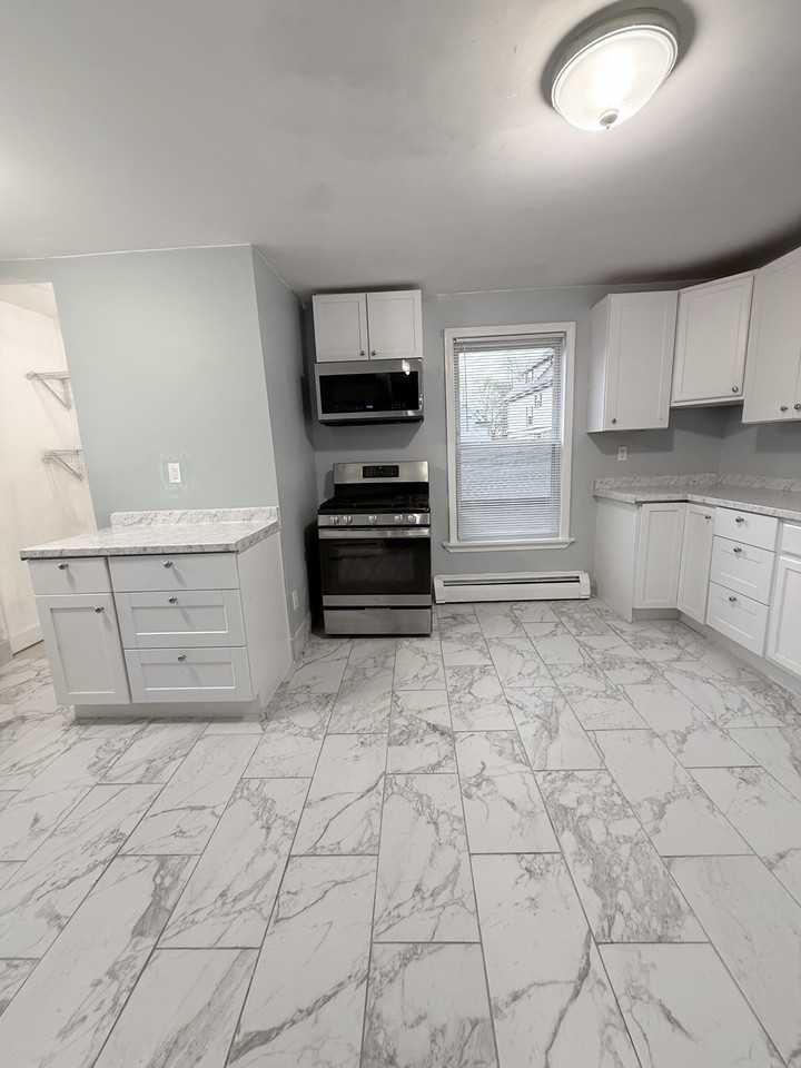 14 Mount Everett St #2 - Photo 5 of 11