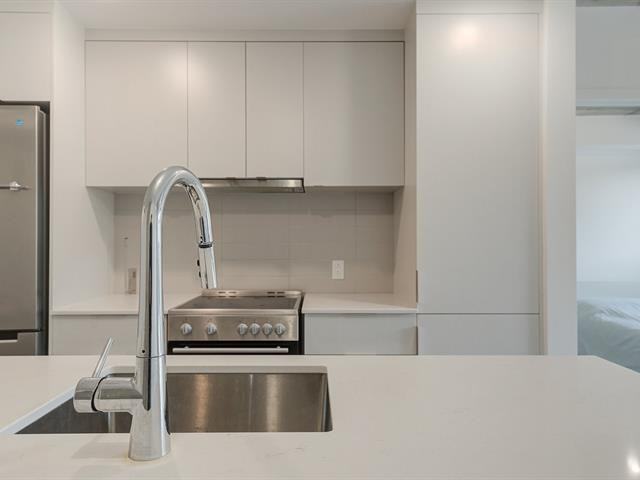 5227 Boulevard Décarie #406 - Photo 2 of 23