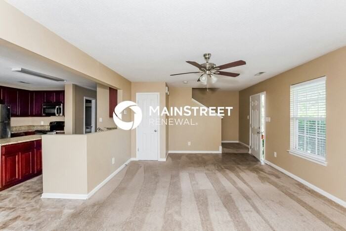 9818 Aviary Hill Way - Photo 3 of 15