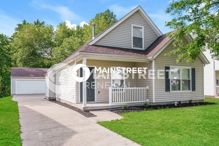 6407 Hunters Creek Blvd - Photo 5 of 17