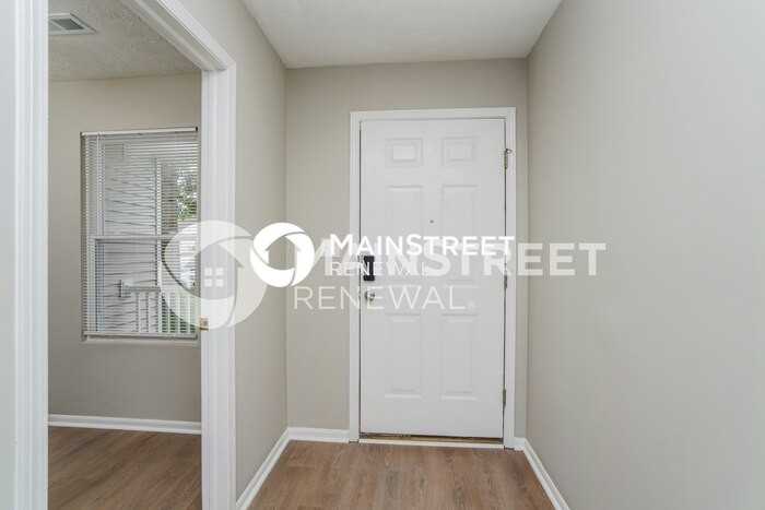 6407 Hunters Creek Blvd - Photo 6 of 17