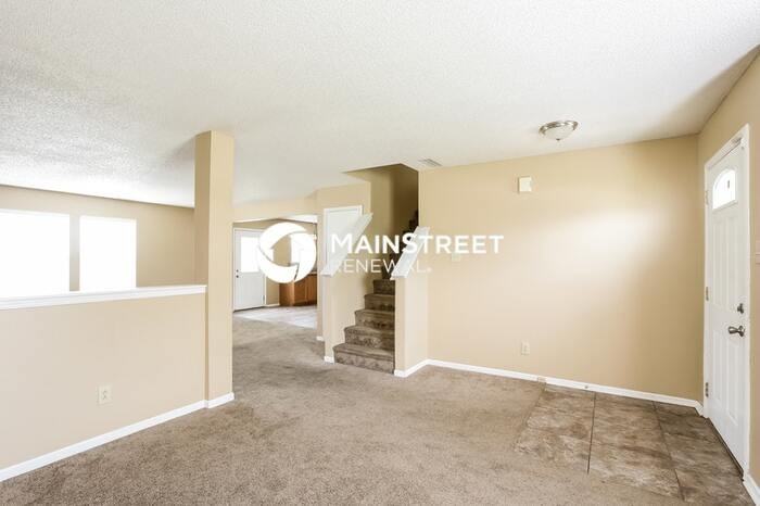 2114 Summer Breeze Way - Photo 5 of 17