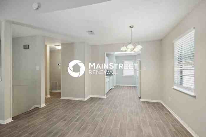 3423 Dryburgh Ct - Photo 5 of 17
