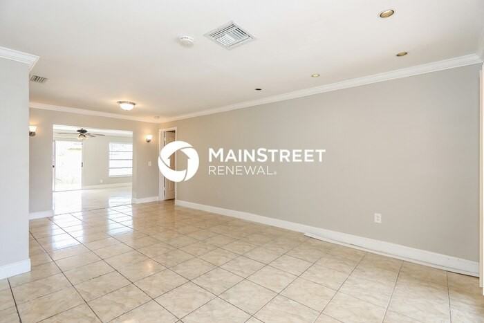 9611 Johnson St - Photo 3 of 16