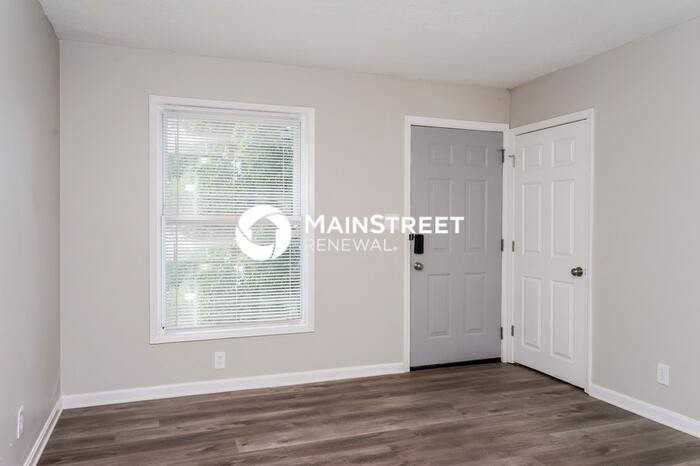 309 Downes Ln - Photo 5 of 16