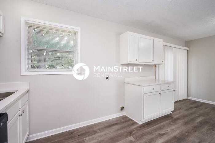 309 Downes Ln - Photo 6 of 16