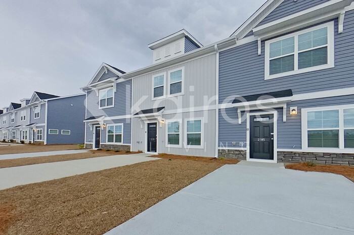 2179 Banyon Cir - Photo 4 of 23