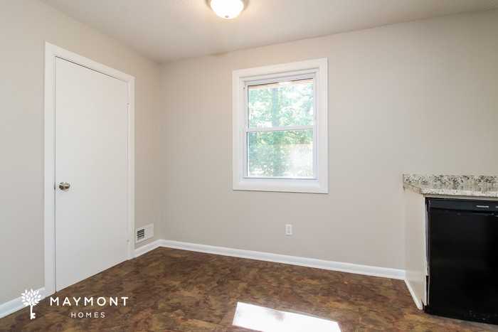1633 Overhill Rd - Photo 6 of 16