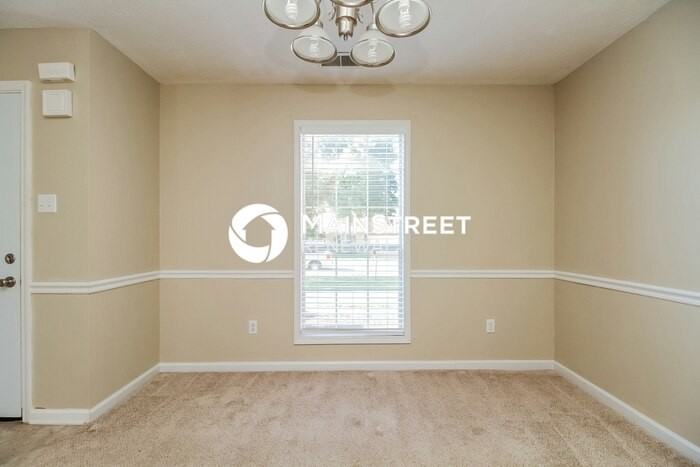 10104 Fox Chase Dr - Photo 6 of 16